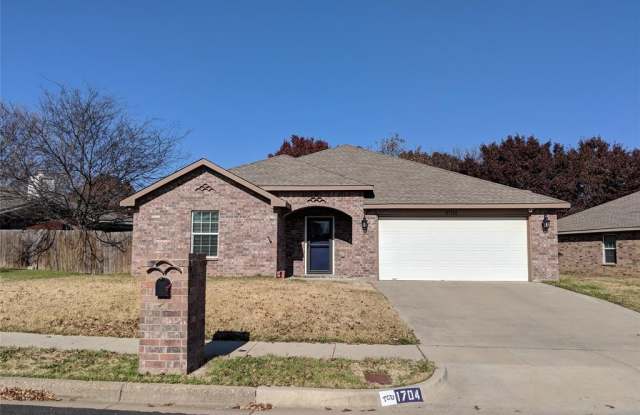 1704 Gainsborough Way - 1704 Gainsborough Way, Fort Worth, TX 76134