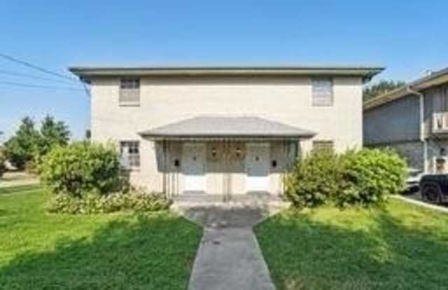 2900 LEXINGTON Drive photos photos