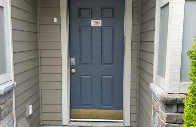2Bd/2.5Ba Kirkland Condo - 9223 122nd Court Northeast, Kirkland, WA 98033
