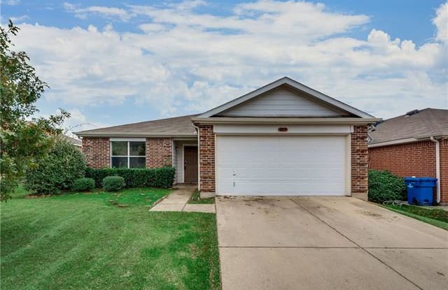 215 Pinecrest - 215 Pinecrest Drive, Seagoville, TX 75159