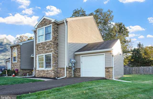 226 SPRING HOUSE Lane - 226 Spring House Lane, Telford, PA 18969