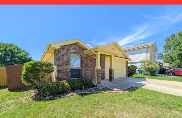3/2/2 in Quail Valley / Fridge, Washer, Dryer Included / Owner Pays to Mow  Trim Yard / Large Deck in Backyard / CISD *2 weeks free rent off the first full month* photos photos