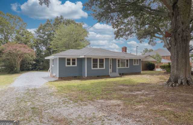 478 E Johnson photos photos