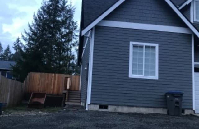 8606 Payne Ln NW - 8606 Payne Lane Northwest, Silverdale, WA 98311