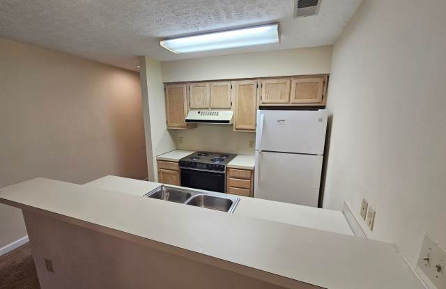 Cypress Bay Golf &amp; Racquet - W7 photos photos