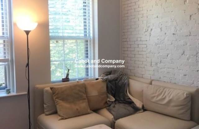 200 Warren Ave photos photos