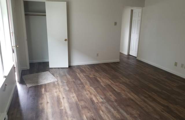 706 Norman Avenue NortheastUnit 1 photos photos