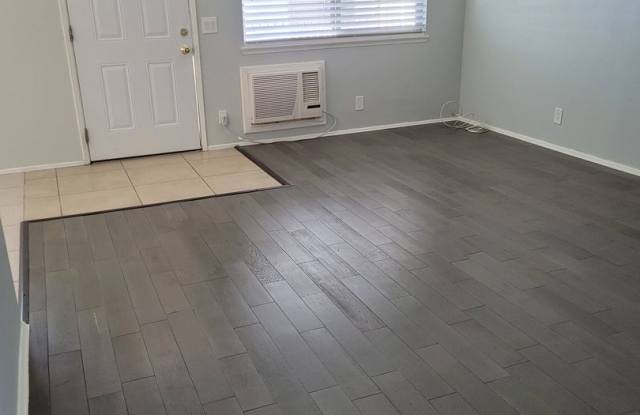 Great two bedroom/one bath in town! photos photos