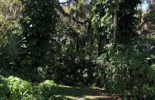 1395 40th Street - A Gallery 4