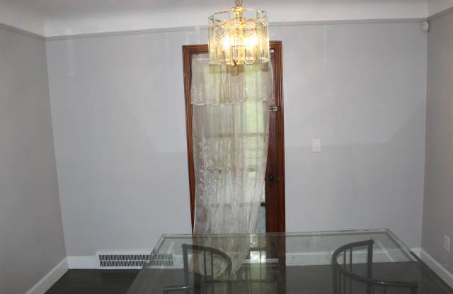 14281 Wilfred Street Gallery 4