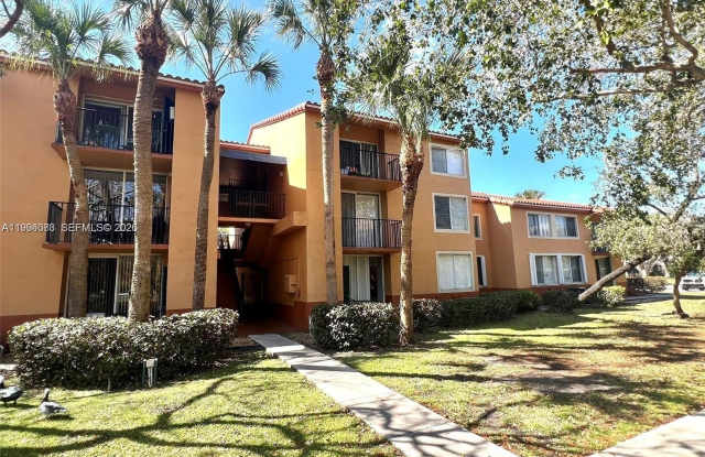 10741 Cleary Blvd - 10741 Cleary Boulevard, Plantation, FL 33324