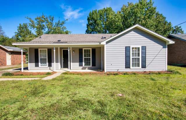 ** 3 Bed 2 Bath located off Wares Ferry rd ** Call 334-366-9198 to schedule a self tour photos photos
