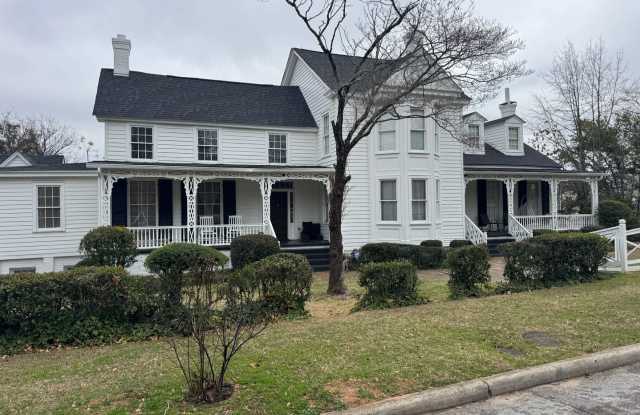 840 Hickman Road photos photos