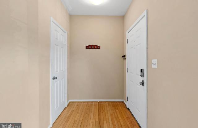 13129 ENGLISHWOOD Lane Gallery 3