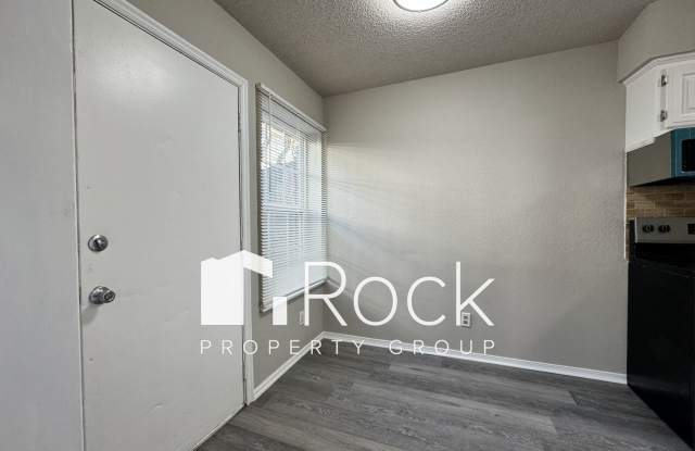 Move In by November 1st & Get $1,000 Off! 3 Bedroom Townhome in West OKC Gallery 4