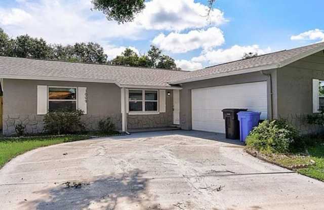 Spacious Remolded House 3bed 2 baths /only $2600 a Month!!! photos photos
