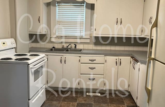 2236 S. Washington Gallery 3