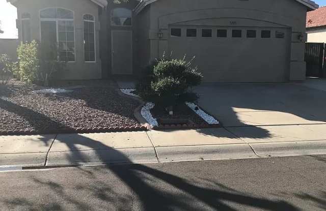 5295 West Pontiac Drive - 5295 West Pontiac Drive, Glendale, AZ 85308