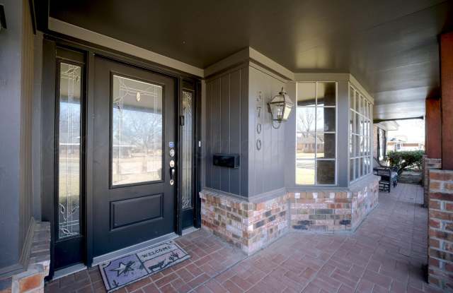 3700 Huntington Drive Gallery 4