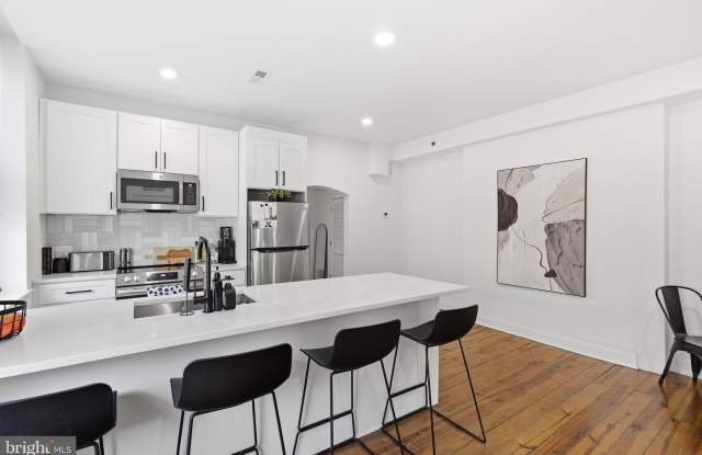 935 E PASSYUNK Avenue unit: 2Nd Floor photos photos