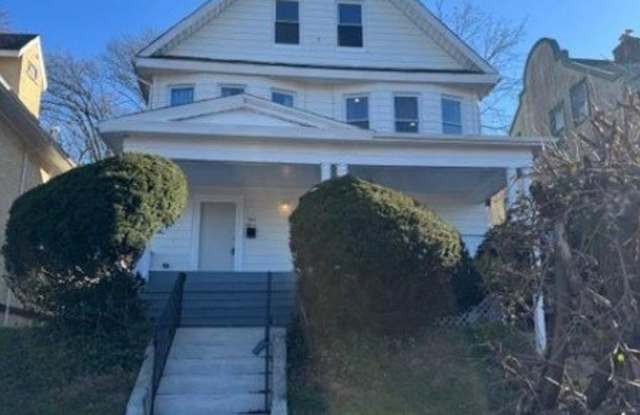 562 Lincoln Ave photos photos