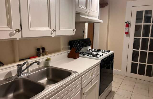 3313 W Kiowa St - 3313 West Kiowa Street, Colorado Springs, CO 80904
