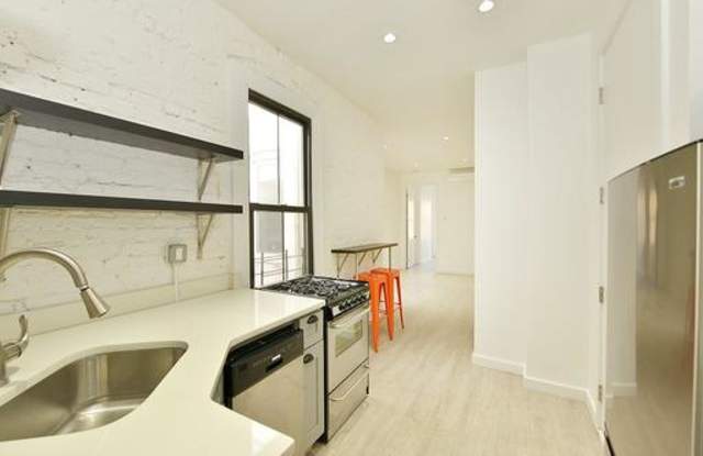 1821 Putnam Avenue #3R Gallery 2