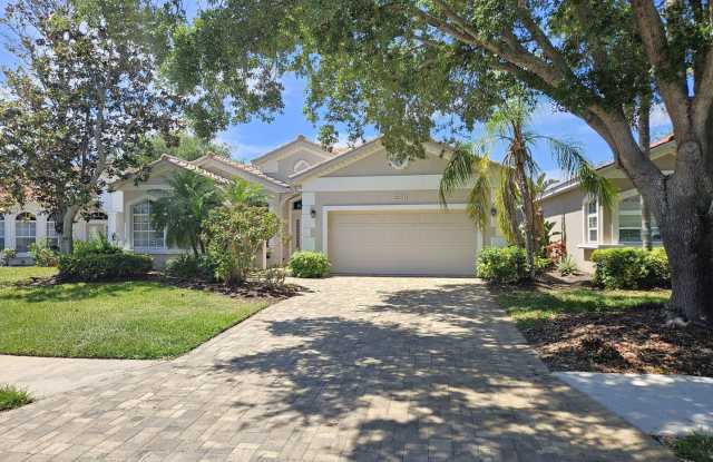 Annual Single Family Heated Pool Home – Located in the Gated Community – Bellagio on Venice Island! photos photos