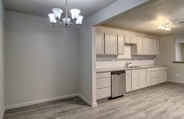 10926 Timbergrove Gallery 3