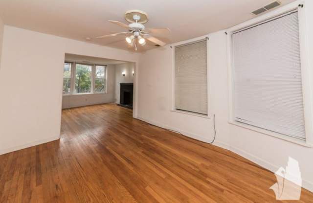 1507 West Barry Avenue Gallery 2