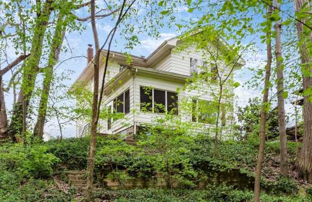 OSU Central Campus Single Family House with Charm - 2074 Iuka Avenue, Columbus, OH 43201