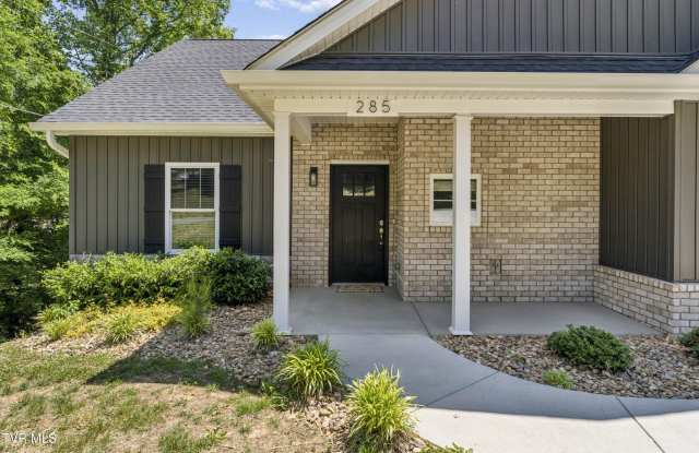 285 Warrior Drive Gallery 2