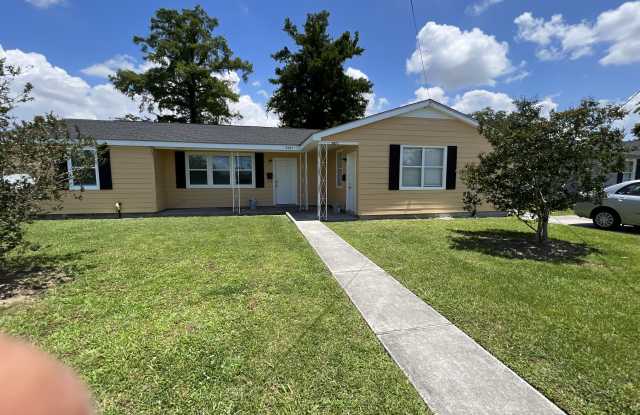 2407 Rose Dr photos photos