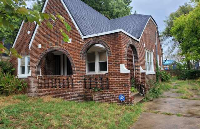 LOCATION LOCATION LOCATION! DEPOSIT SPECIAL!! - 2509 Northwest 22nd Street, Oklahoma City, OK 73107