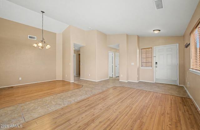 12899 S 175TH Avenue Gallery 4