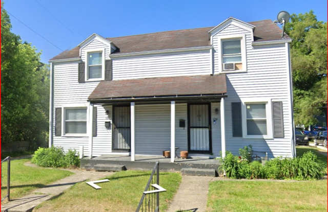 2bd/1 ba duplex at corner of Colfax and Laporte photos photos