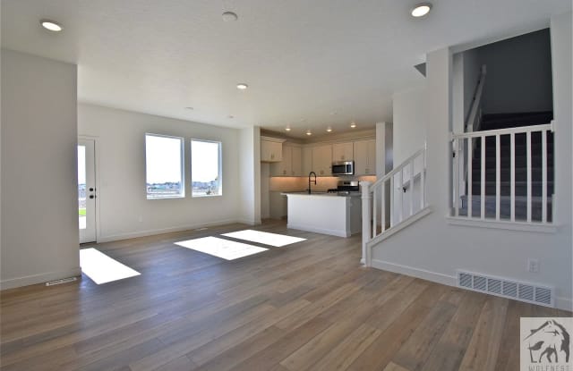 10021 N Torreya Dr - 10021 Torreya Dr, Highland, UT 84003