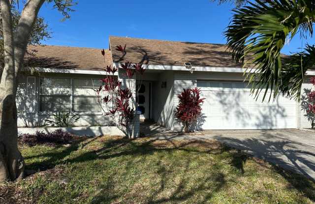 Spacious 4-Bed Pool Home in Gulf Gate East - Available Now! photos photos