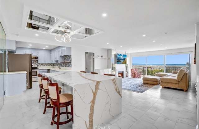 101 Scholz Plaza photos photos