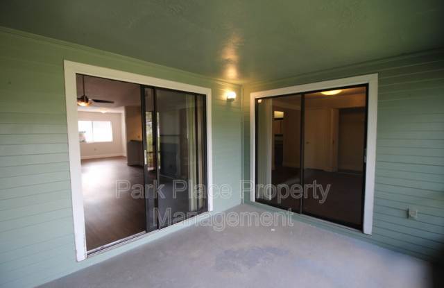 576 Breckenridge Vlg #210 Gallery 4