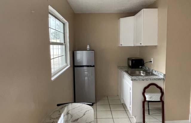 911 West Waters Avenue photos photos