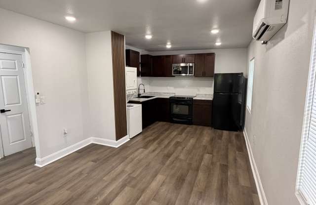 1538 Ella Street photos photos