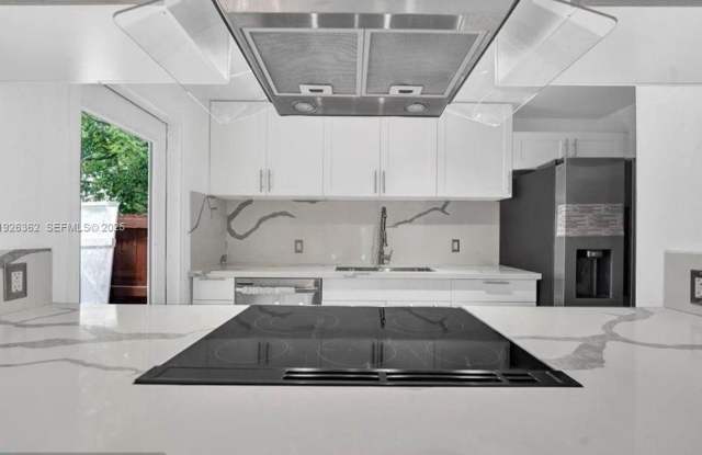 20010 SW 123rd Dr photos photos