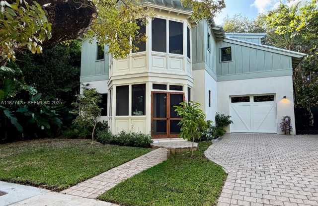 2330 Overbrook St photos photos