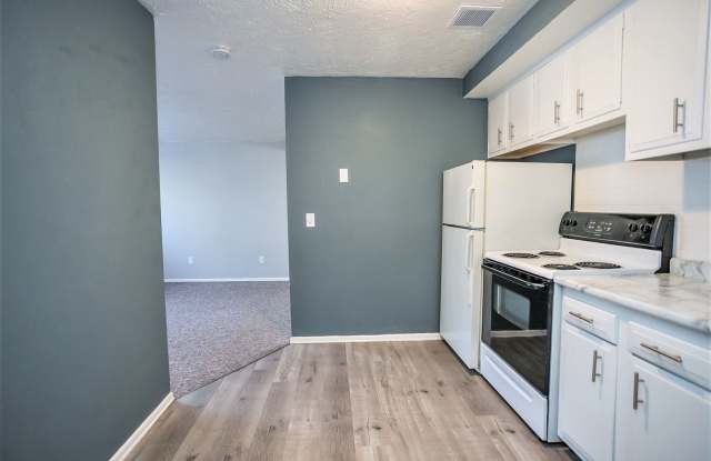 545 E. Erie Ave photos photos