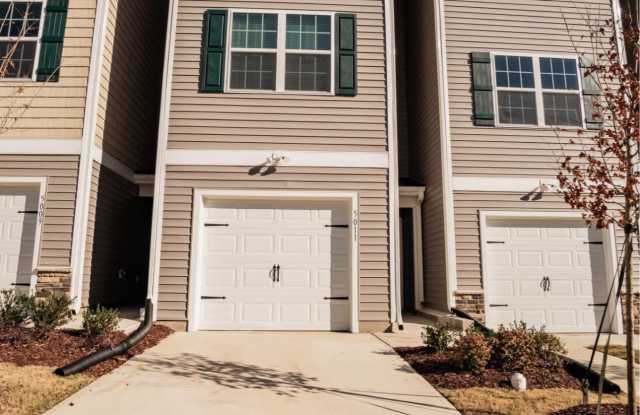 5011 Jayden Drive - 1 photos photos