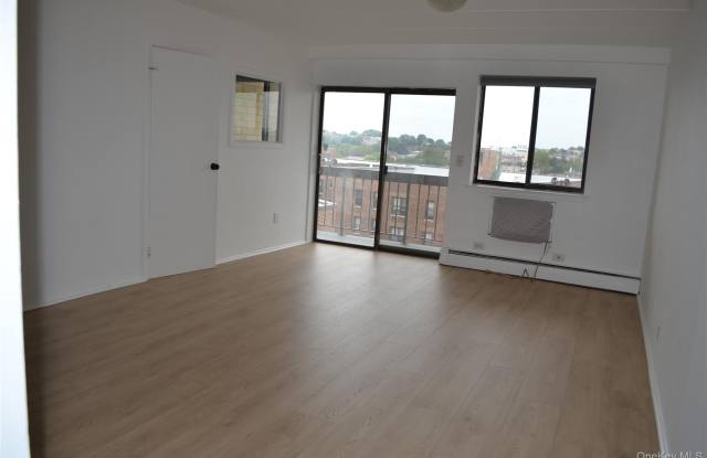 8708 Justice Avenue Gallery 4