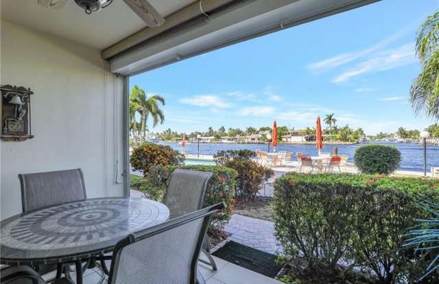 505 N Riverside Drive photos photos