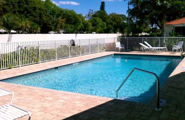 10313 HEBBLEWHITE Court Gallery 3