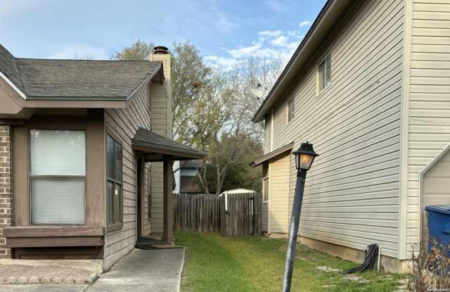 3319 Tree Grove Dr Gallery 4